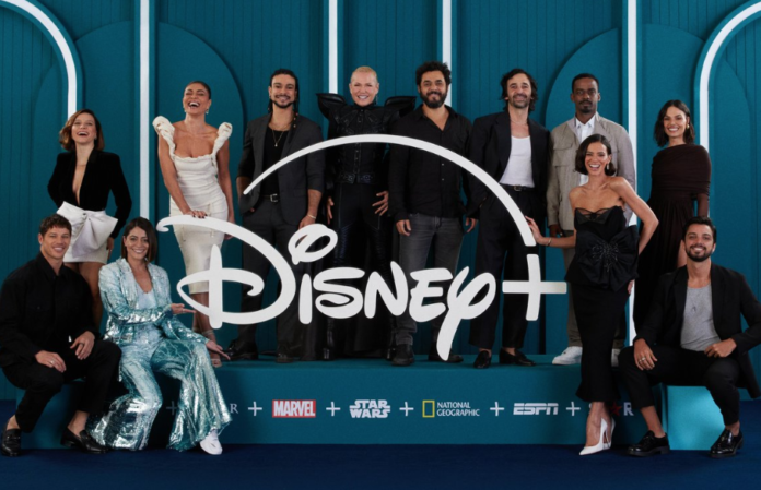 Influencers e famosos participam do evento de relançamento do app de streaming Disney+