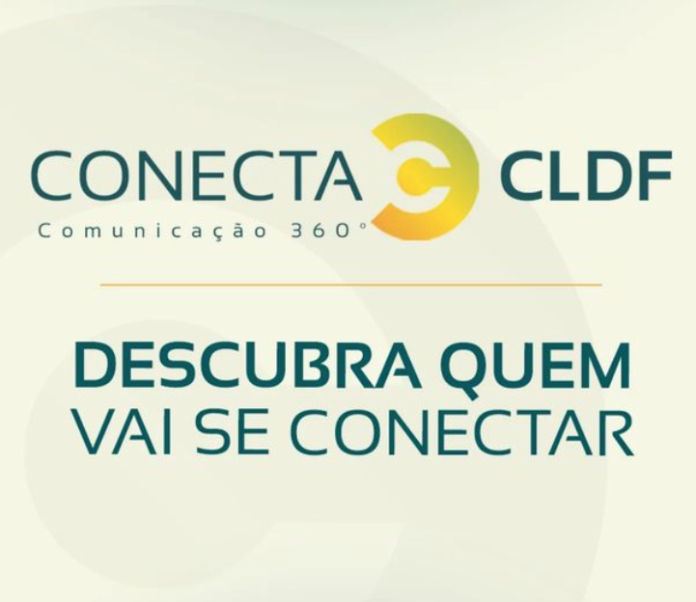 Nos dias 6 e 7 de novembro de 2024, a Câmara Legislativa do Distrito Federal (CLDF), em Brasília, será palco do Conecta CLDF, um evento focado em comunicação e inovação no setor público. Reconhecida como a Casa Legislativa mais transparente do Brasil, a CLDF reforça seu compromisso com a comunicação eficiente e a inovação, oferecendo uma programação extensa com palestras, mesas-redondas e atividades de integração entre os participantes. A Relevância do Conecta CLDF O Conecta CLDF surge como uma iniciativa para fomentar o debate sobre “comunicação 360” e seu papel em conectar o cidadão aos serviços públicos de forma mais eficaz. Além de abordar temas cruciais como o combate à desinformação e o relacionamento com a imprensa, o evento também explorará o papel das TVs públicas na democracia e a importância da inteligência artificial no setor público. A programação visa atrair gestores, profissionais e estudiosos da comunicação, promovendo uma troca de conhecimentos e experiências. Comunicação 360 e Inovação no Setor Público A “comunicação 360” é o ponto central das discussões, focando em uma abordagem integrada de todos os canais, desde redes sociais até portais e rádios. Com essa estratégia, a CLDF busca garantir que mensagens importantes cheguem a diferentes públicos, de maneira rápida e efetiva. A inovação também será amplamente explorada, com a participação de especialistas que debaterão o uso de novas tecnologias para melhorar a prestação de serviços e promover maior transparência nas ações governamentais. Destaques da Programação No dia 6 de novembro, o evento começa com a palestra de abertura de Márcio Carneiro dos Santos, da Universidade Federal do Maranhão, abordando comunicação e inovação. Durante o primeiro dia, mesas-redondas discutem temas como o combate à desinformação em mídias comerciais e o relacionamento com a imprensa, com a participação de importantes nomes do setor, como João Camilo Júnior, do SBT, e Raquel Sepulveda Teixeira, da Secretaria de Imprensa da Presidência. O segundo dia inclui debates sobre comunicação digital e inteligência artificial, contando com nomes como Ênio Vergeiro, da Cross Business Network, e Rafael Figueiredo, da Prefeitura do Recife. Local e Acessibilidade O Conecta CLDF ocorrerá na sede da Câmara Legislativa, situada na Praça Municipal, Quadra 2, Lote 5, Zona Cívico-Administrativa, em Brasília. O espaço conta com infraestrutura acessível e localização privilegiada próxima a cafés, restaurantes e estacionamentos.