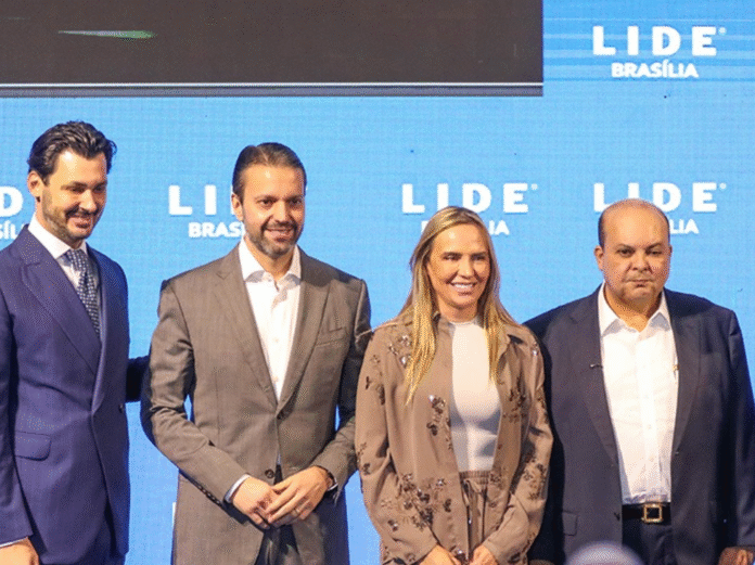 Ibaneis Rocha acelera transição para transporte público zero emissão no DF