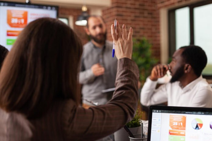 Produtividade tóxica impacta segurança do trabalho e cultura organizacional
