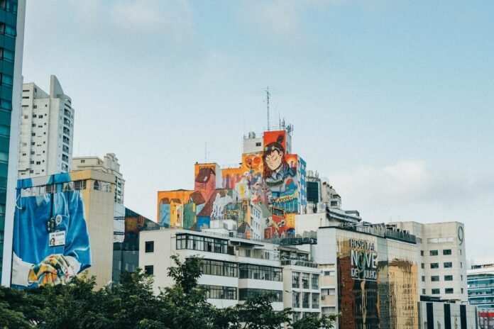 Mercado imobiliário registra avanço nas vendas