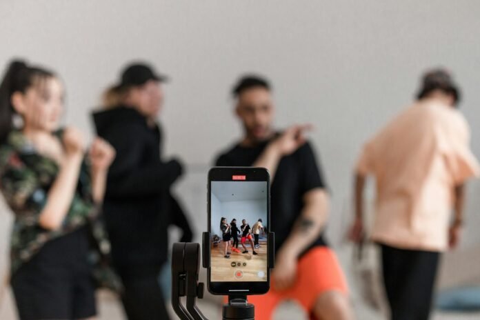 bloggers recording content