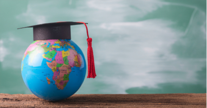 Intercâmbio acadêmico impulsiona estudantes brasileiros