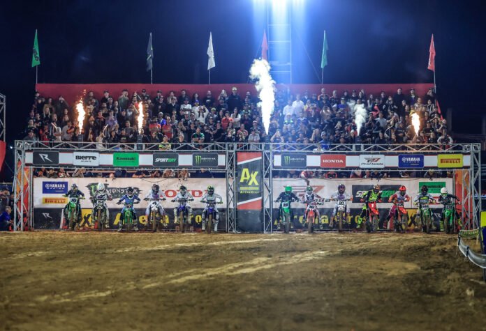 Arena Cross reúne público recorde em Indaiatuba